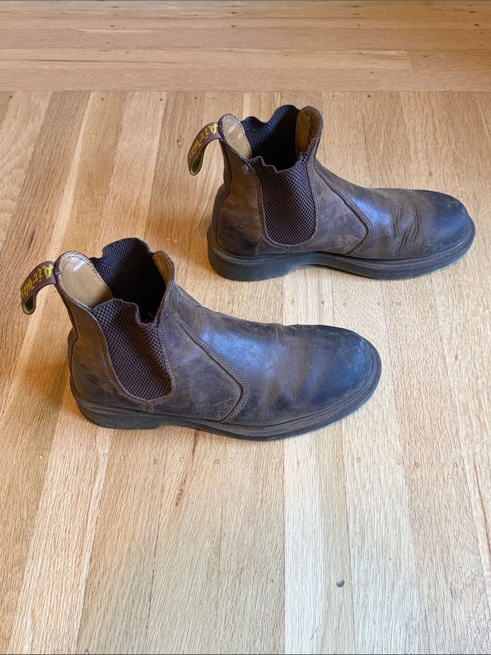 Women's Brown Chelsea Ankle Boots - Picture 7 of 10